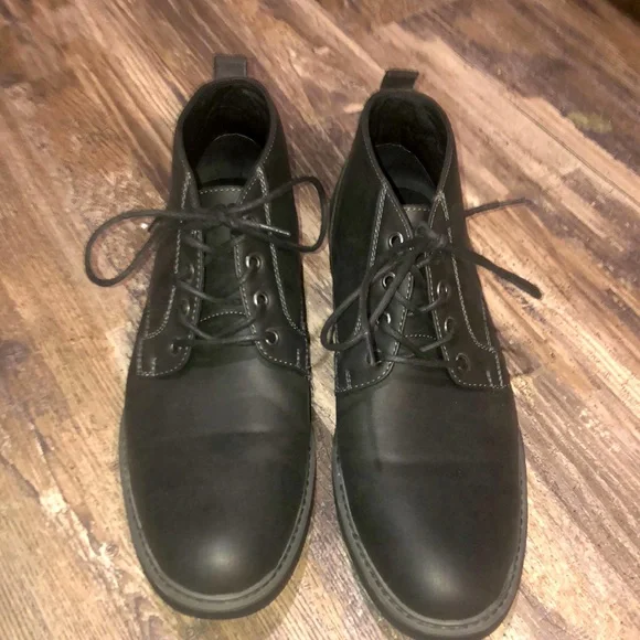 Perry Ellis Black Leather Lace-Up Derby Shoes with Tan Welt Perry Ellis | Shoes | Perry Ellis Mens Laceup Leather Dress  main image 3